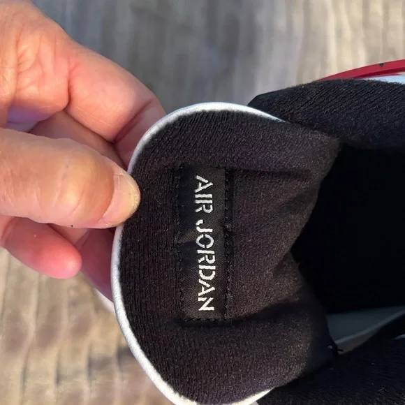 Jordan Retro White and Red Sneakers - Picture 6 of 8